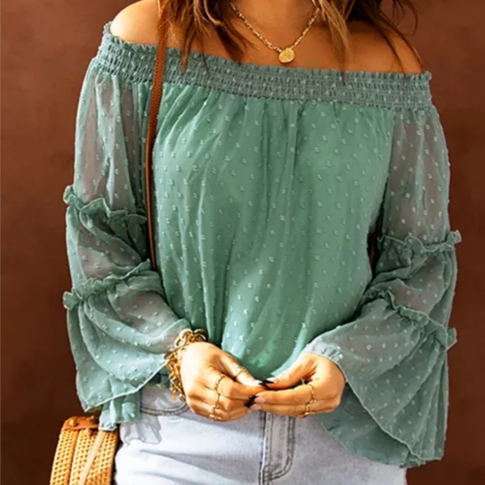 ♥️New boutique Swiss dot off shoulder top - Picture 4 of 16